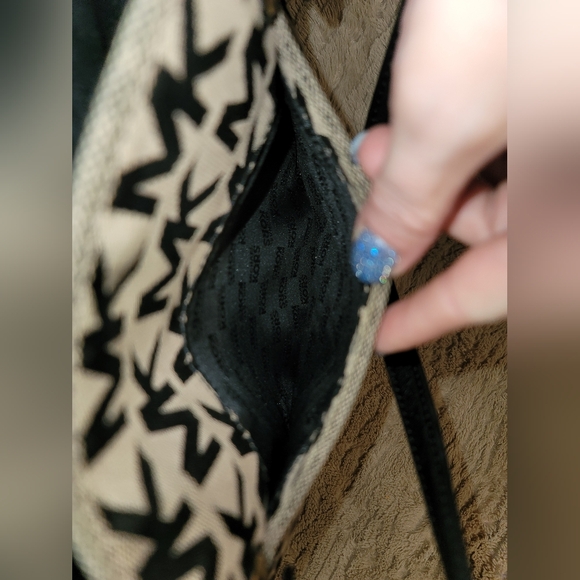 Michael Kors Jet Set Medium Tote - Picture 4 of 7